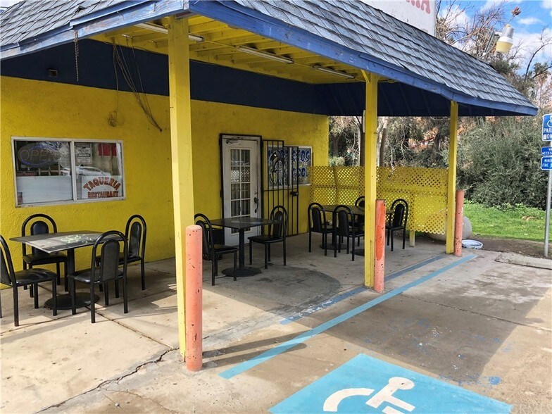 More Photos Of 17941 Grand Ave, Lake Elsinore Convenience Store For Lease