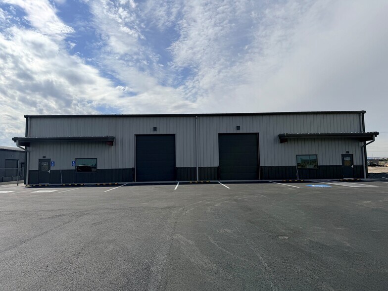 Primary Photo Of 2605 Robertson Dr, Richland Warehouse For Lease