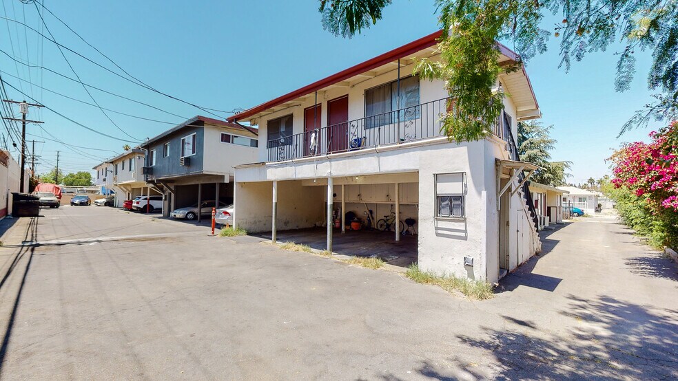 More Photos Of 14206 Calvert St, Van Nuys Apartments For Sale