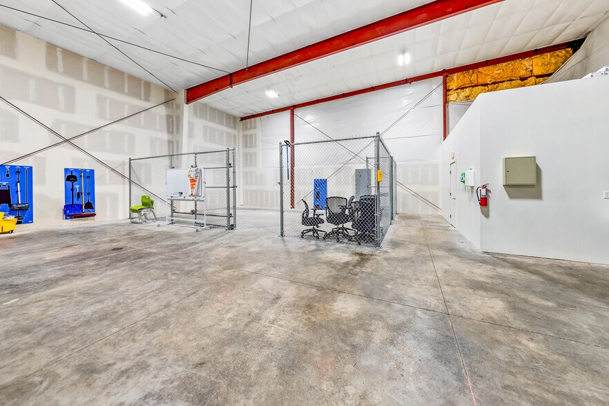 More Photos Of 188 Salmon Way, White City Industrial For Lease