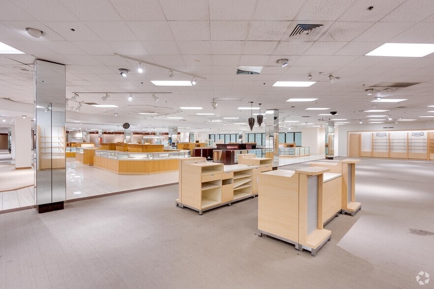More Photos Of 3340 Mall Loop Dr, Joliet Department Store For Sale