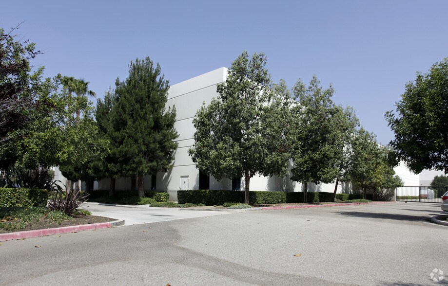 More Photos Of 2755 E Philadelphia St, Ontario Warehouse For Lease