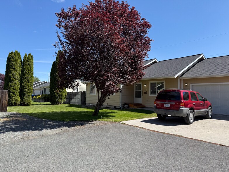 More Photos Of 3010 Elm St, Baker City Apartments For Sale