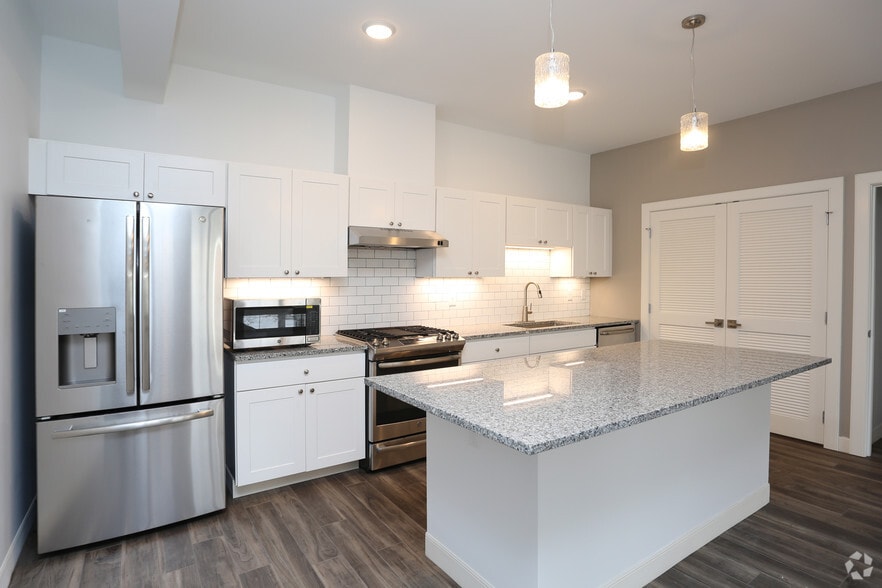 More Photos Of 164 Chalmers Ave, Buffalo Apartments For Sale