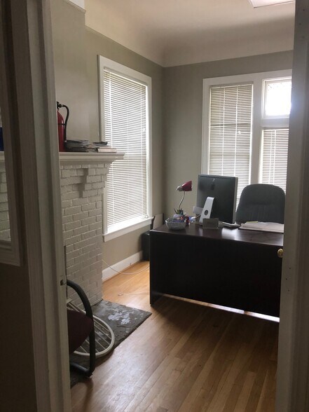 More Photos Of 111 Cass Ave, Mount Clemens Office For Sale