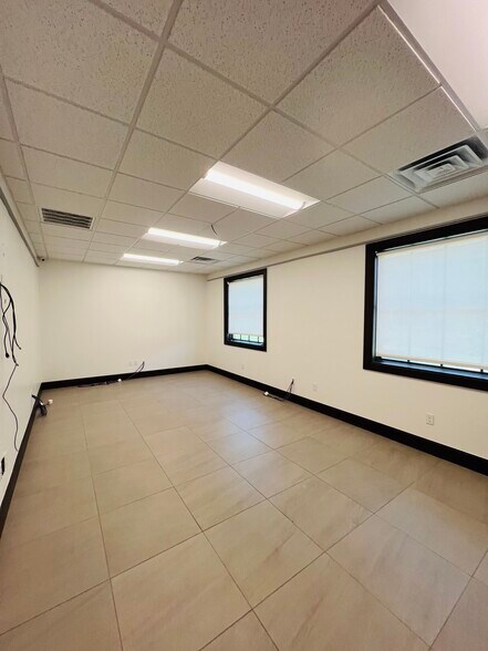 More Photos Of 5716 NW 135th St, Oklahoma City Medical For Sale