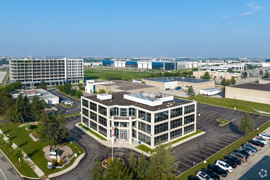 More Photos Of 2355 Skymark Ave, Mississauga Office For Lease