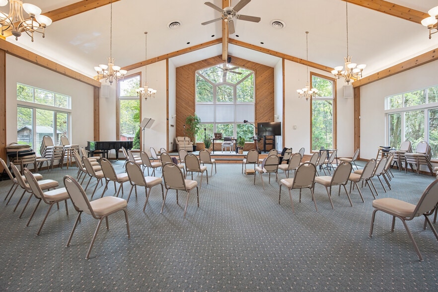 More Photos Of 459 Galice Rd, Merlin Religious Facility For Sale