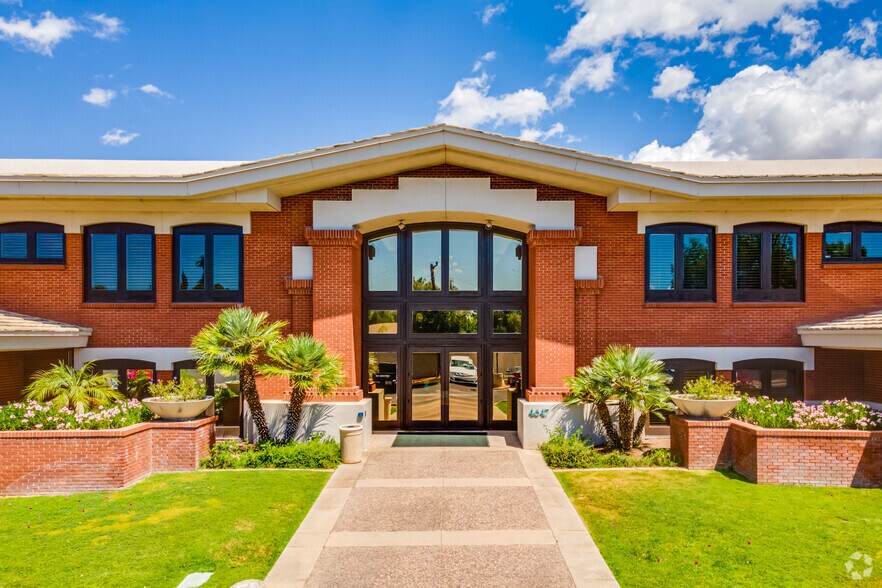 More Photos Of 4645-4647 N 32nd St, Phoenix Office For Sale