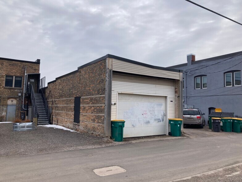 More Photos Of 1925 W Superior St, Duluth Storefront For Sale