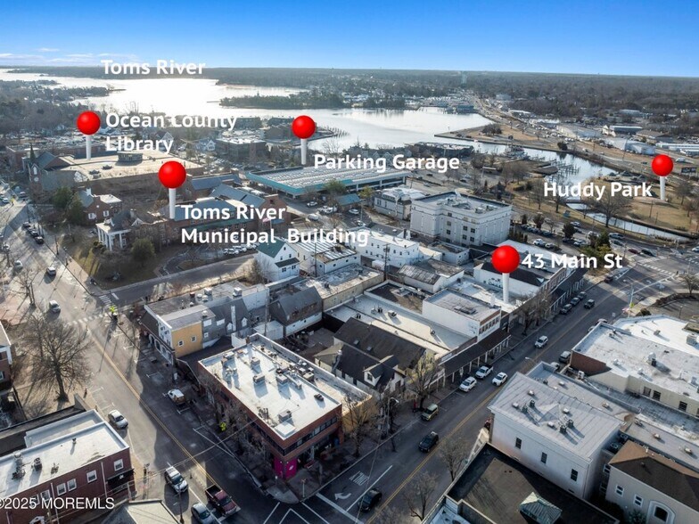 More Photos Of 43 Main St, Toms River General Retail For Sale