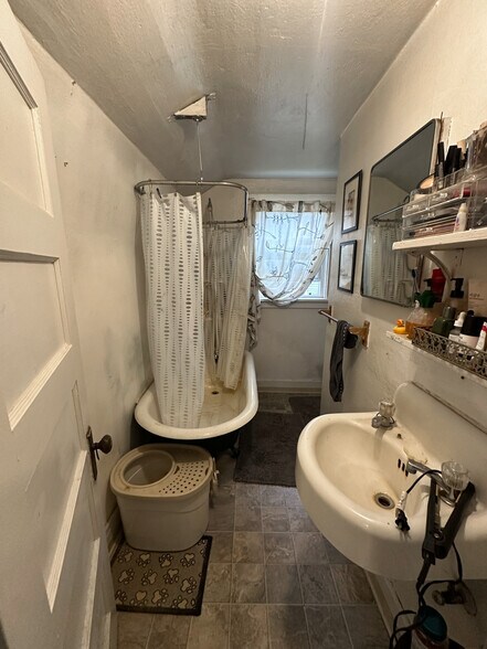 More Photos Of 415 NE Campus St, Pullman Apartments For Sale