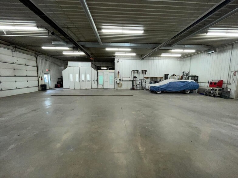 More Photos Of 505 N Cass St, Morley Auto Repair For Sale