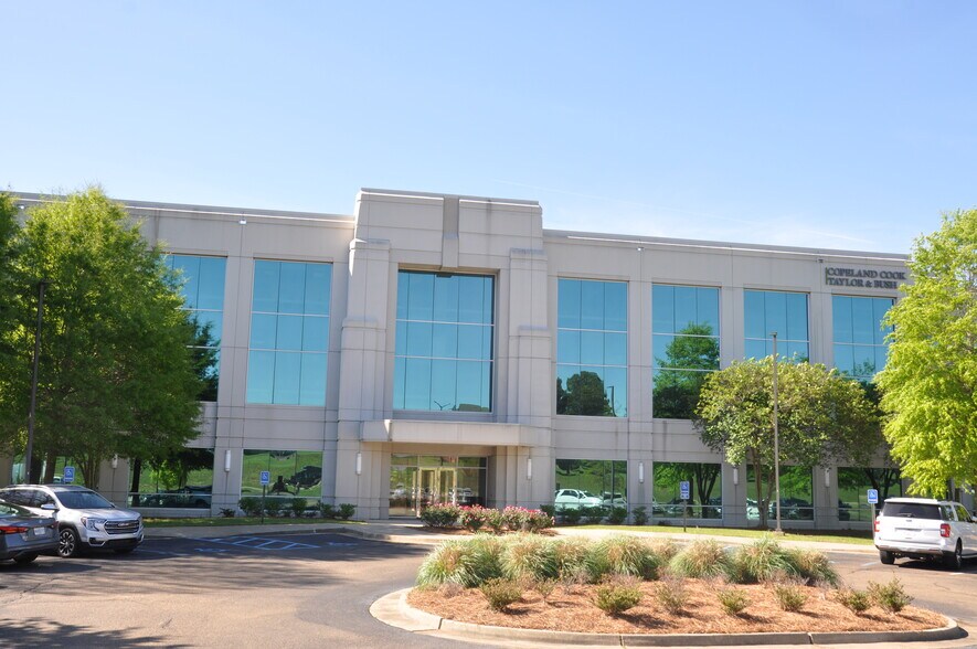 More Photos Of 1076 Highland Colony Pky, Ridgeland Office For Lease