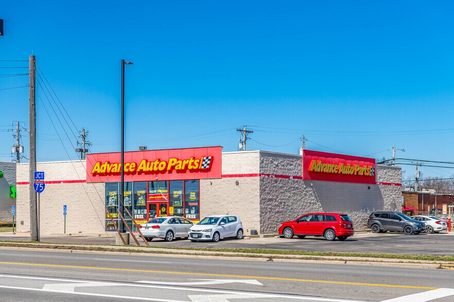 Primary Photo Of 1510 W Michigan St, Sidney Auto Repair For Sale