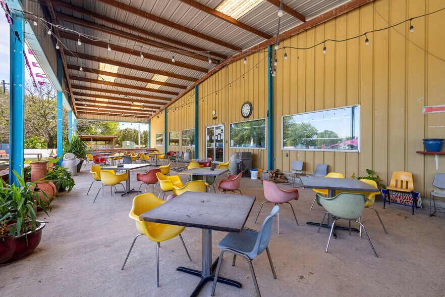 More Photos Of 2206 E 101st St N, Valley Center Specialty For Sale