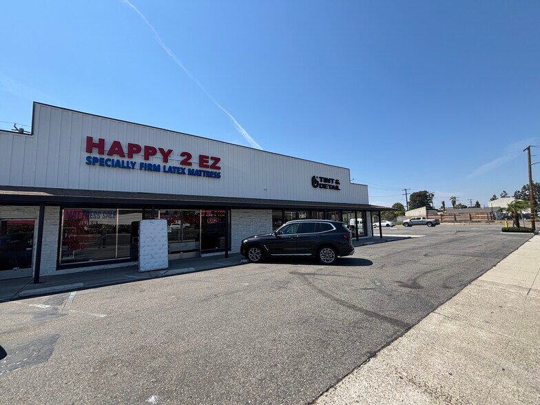 More Photos Of 14191 Beach Blvd, Westminster Freestanding For Sale