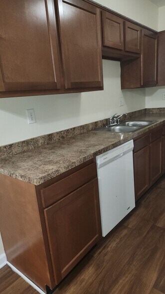 More Photos Of 7300-7310 Southside Dr, Louisville Apartments For Sale