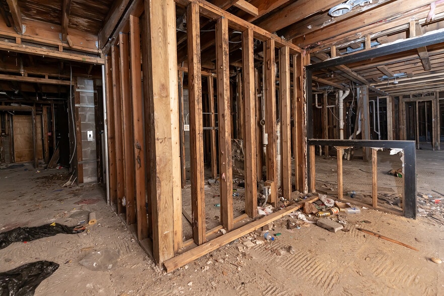 More Photos Of 6020 Shelby Oaks Dr, Memphis Hotel For Sale