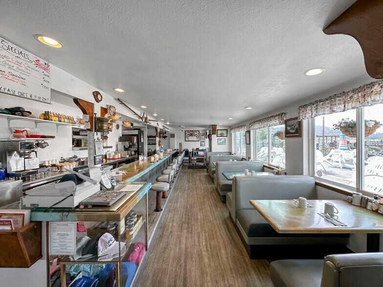 More Photos Of 1901 Buhne, Eureka Restaurant For Sale