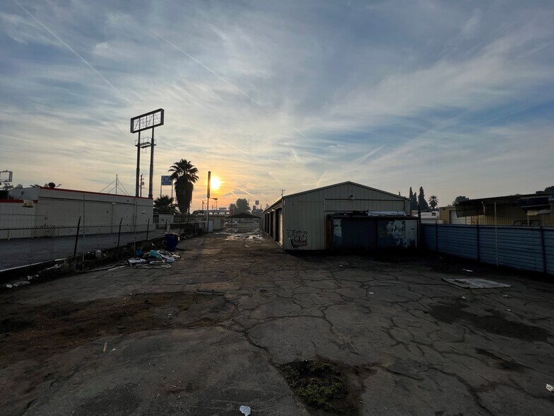 More Photos Of 1308 W Iota Ave, Fresno Auto Repair For Sale