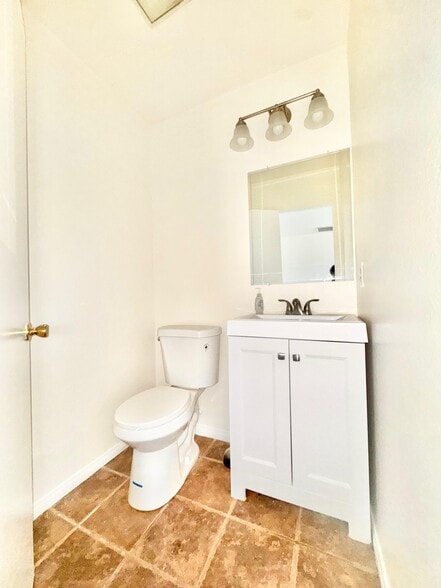 More Photos Of 500 E Carson St, Carson Office For Lease