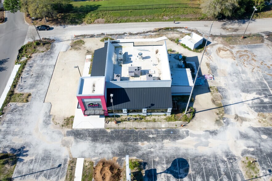 More Photos Of 5320 N Orange Blossom Trl, Orlando Restaurant For Sale