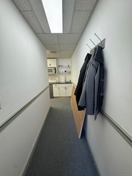 More Photos Of 2257 Silas Deane Hwy, Rocky Hill Medical For Lease