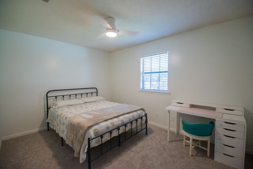 More Photos Of 6120 New Jesup Hwy, Brunswick Apartments For Sale