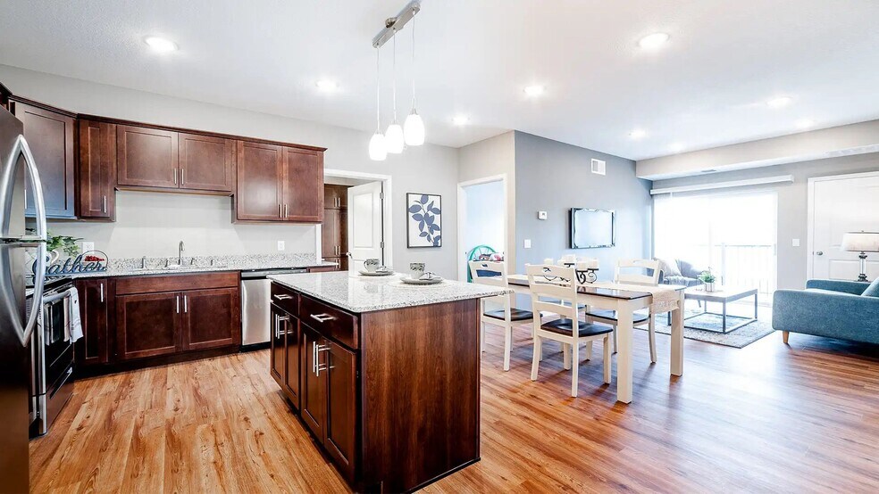 More Photos Of 1081 SW Fourth St, Forest Lake Apartments For Lease