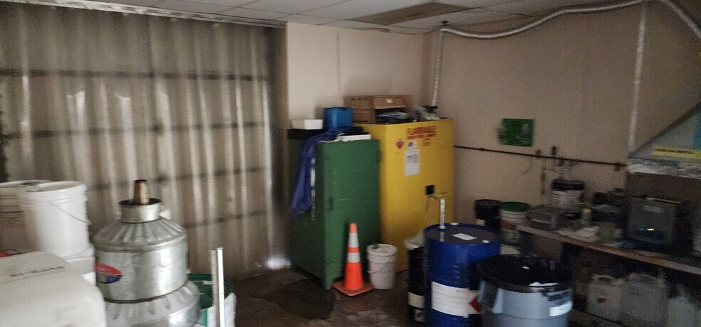 More Photos Of 116 Corporate Blvd, South Plainfield Warehouse For Lease