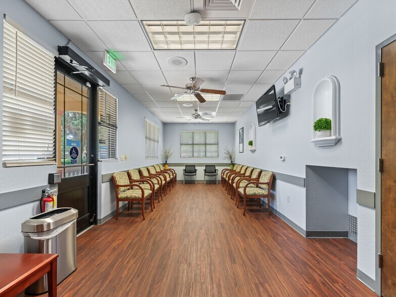 More Photos Of 1503 Buenos Aires Blvd, The Villages Medical For Lease