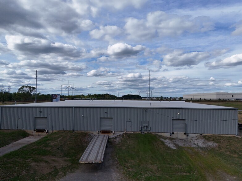 More Photos Of 609-621 E Bigelow Ave, Findlay Light Distribution For Lease
