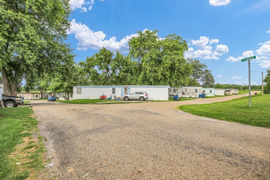 More Photos Of 3 D St, Lexington Manufactured Housing Mobile Home Park For Sale