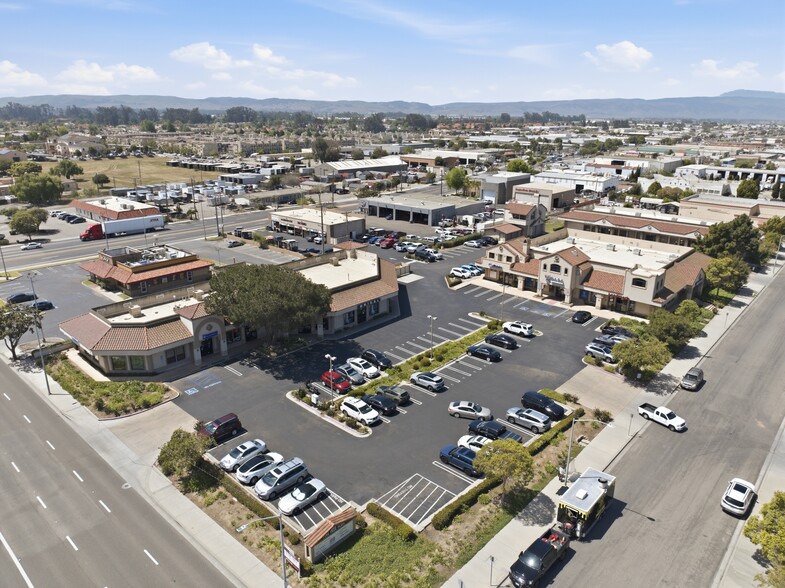 More Photos Of , Santa Maria General Retail For Sale