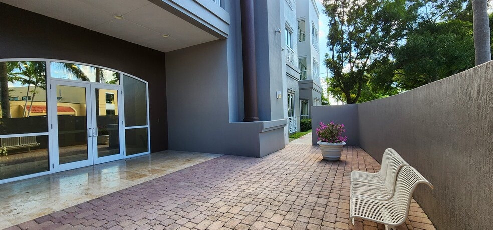 More Photos Of 14400 NW 77th Ct, Miami Lakes Office For Lease