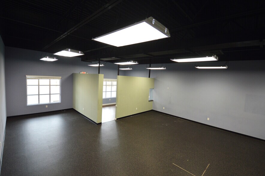 More Photos Of 853 Old Winston Rd, Kernersville Medical For Lease