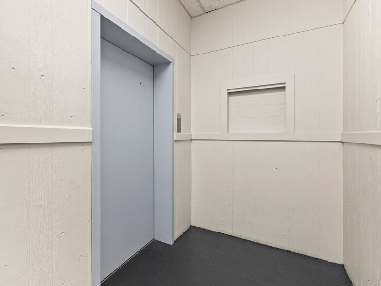 More Photos Of 416 Main St, Wakefield Office For Sale