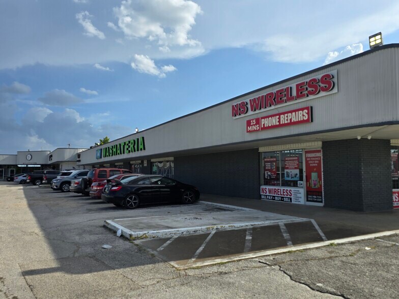 More Photos Of 100 E Little York Rd, Houston Freestanding For Sale