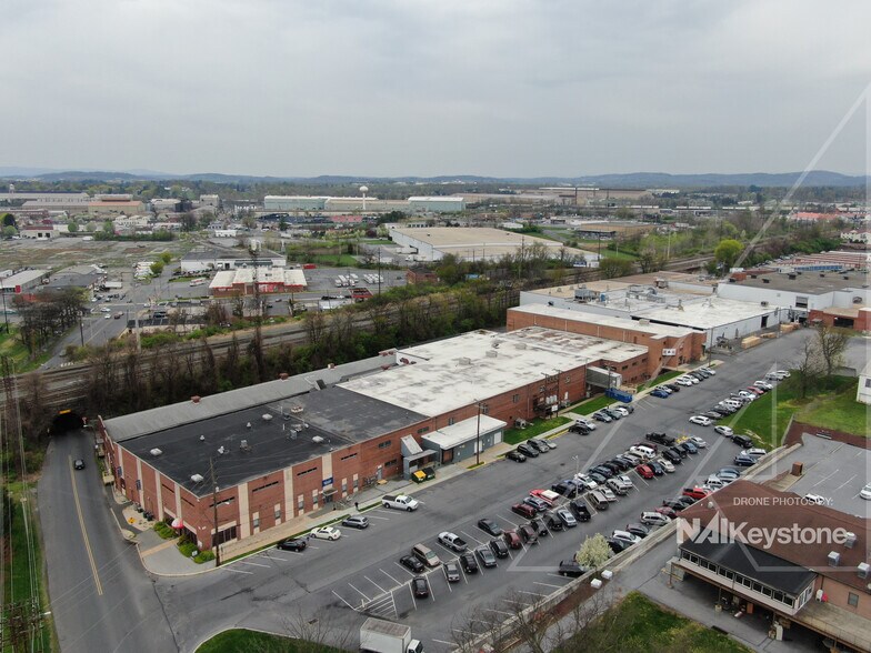 Primary Photo Of 601-637 Hiesters Ln, Reading Warehouse For Lease