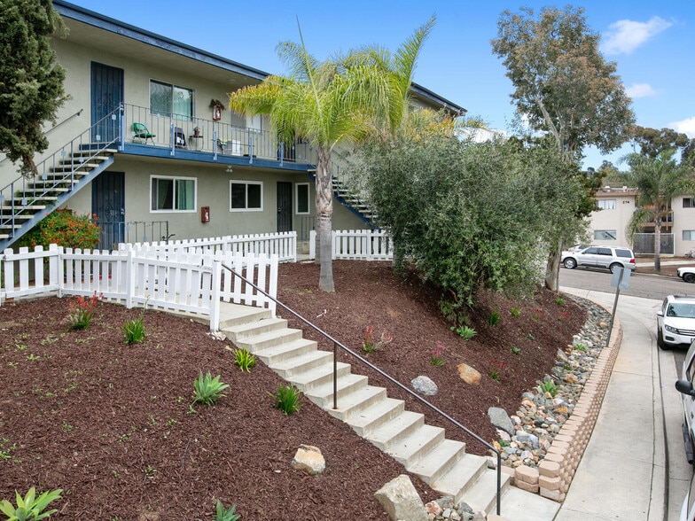 Primary Photo Of 267 Alestar St, Vista Apartments For Sale