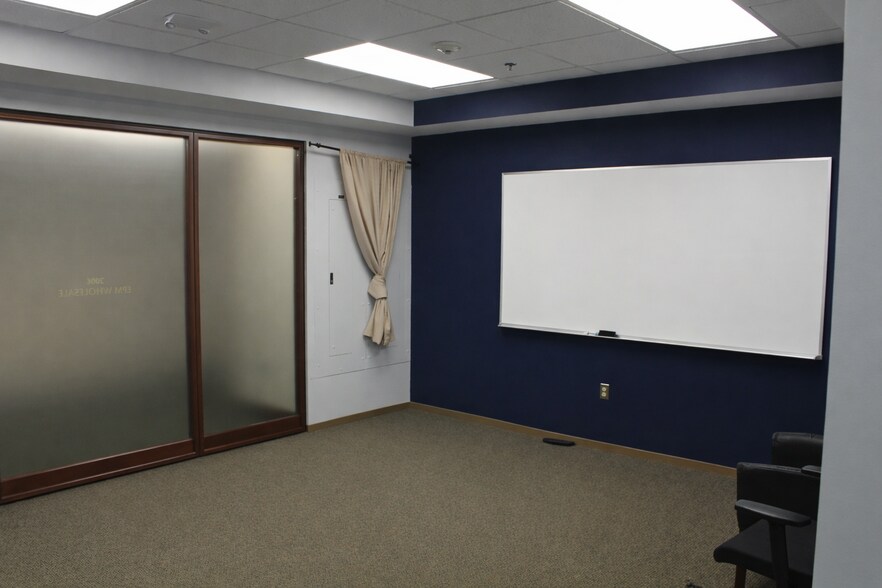 More Photos Of 931 Jefferson Blvd, Warwick Office For Sale