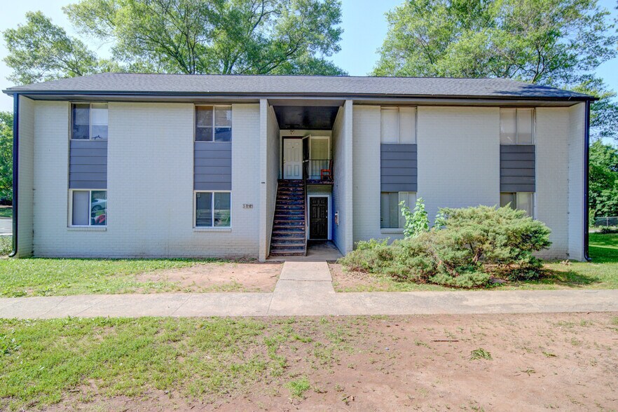 More Photos Of 915 E 2nd St, Winston-Salem Apartments For Sale