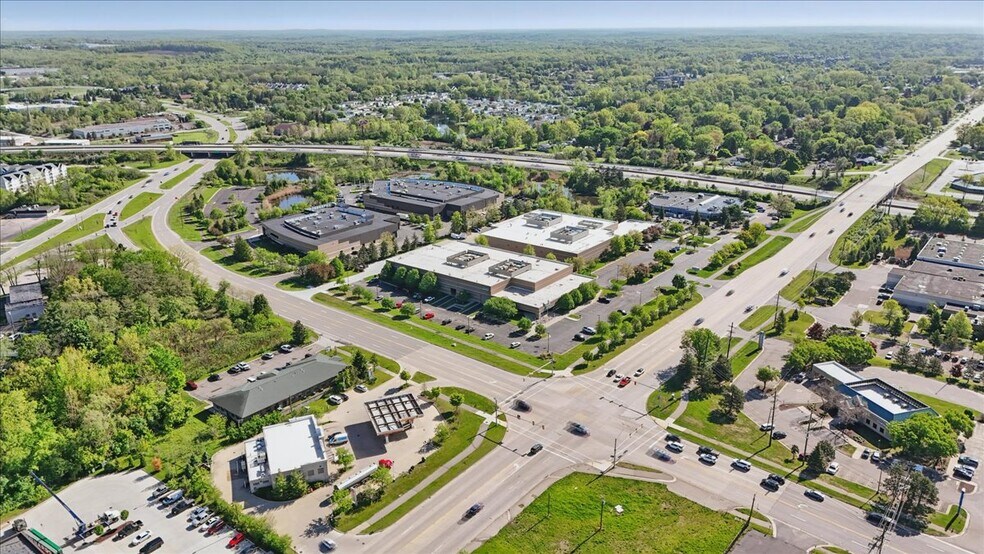 More Photos Of 2545 N Opdyke Rd, Auburn Hills Medical For Sale