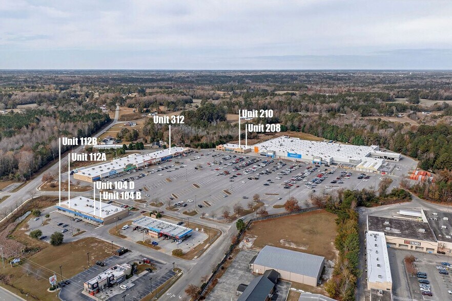 More Photos Of 300-326 Columbus Corners Dr, Whiteville Storefront For Lease