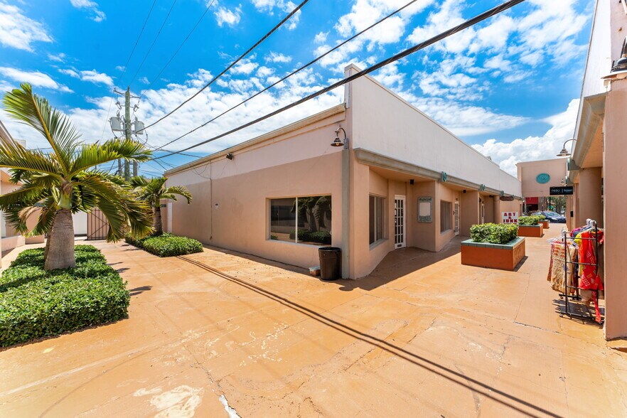 Primary Photo Of 820 E New Haven Ave, Melbourne Unknown For Lease