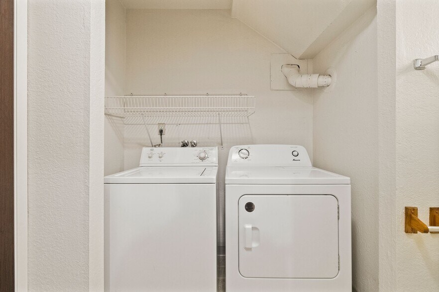 More Photos Of 642 W 1st Ave, Chico Apartments For Sale