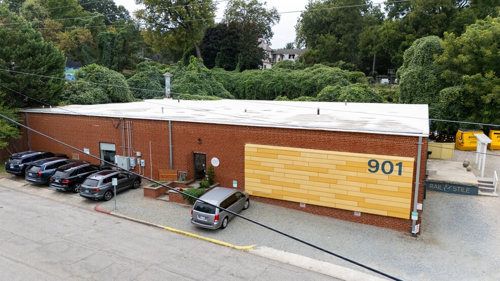 More Photos Of 901 N West St, Raleigh Showroom For Lease