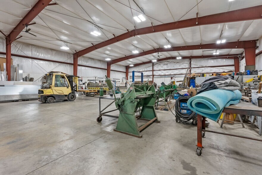 More Photos Of 3315 N Tschirley Rd, Spokane Valley Flex For Sale