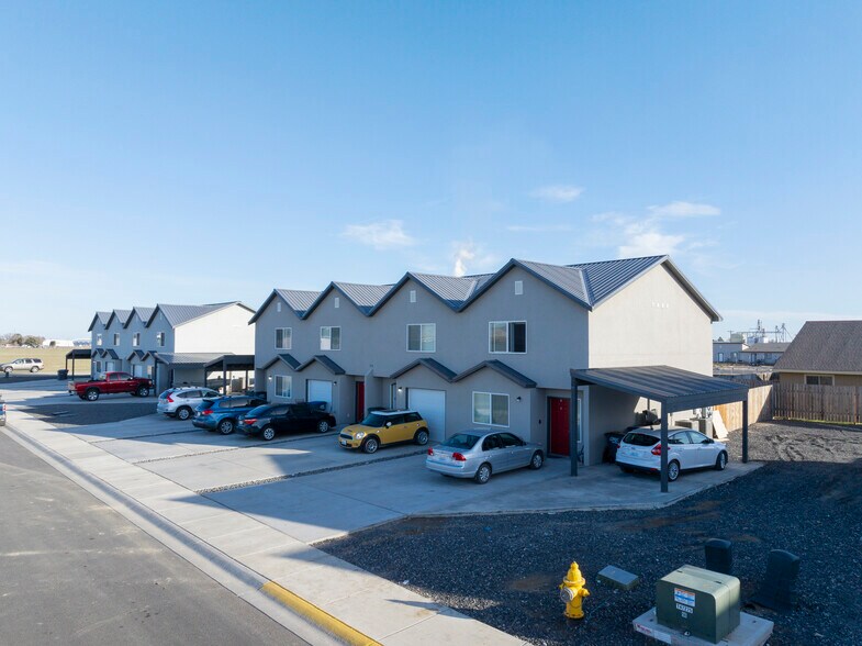 More Photos Of 420-522 F St NE, Quincy Apartments For Sale
